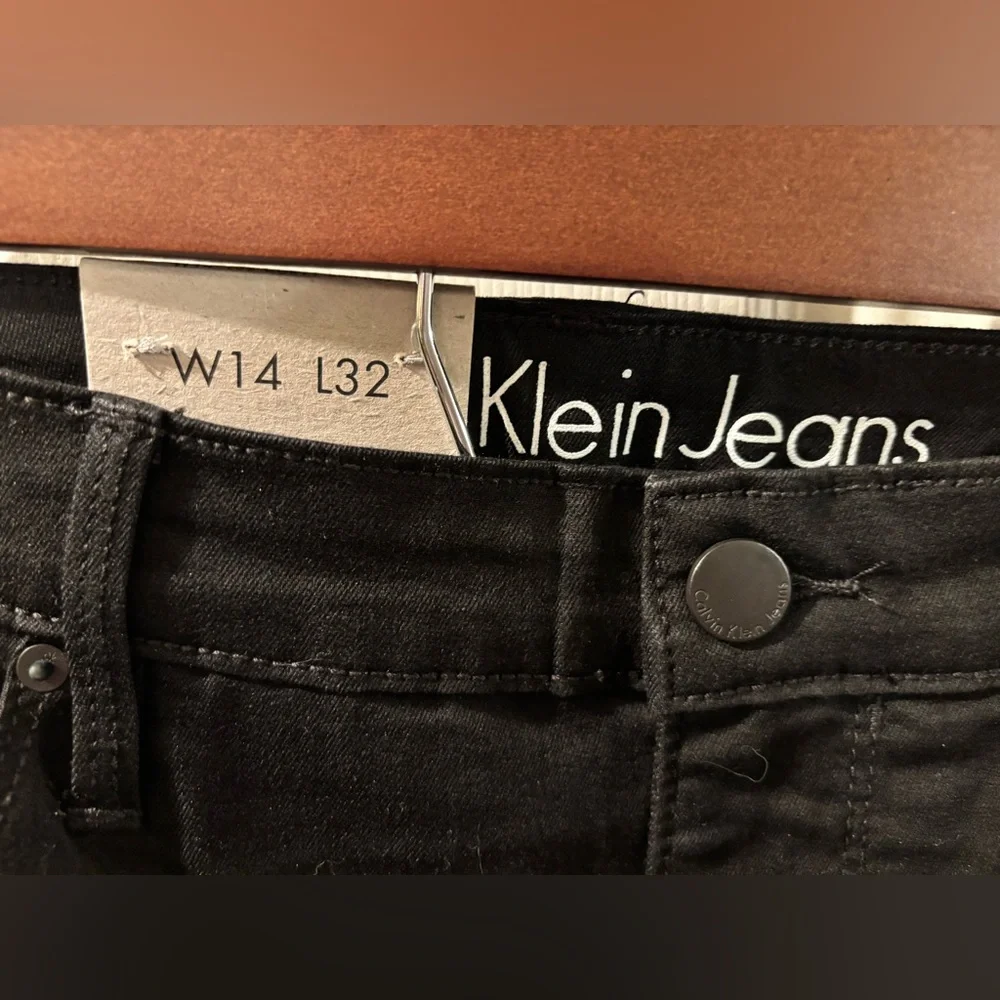 Calvin Klein Jeans Black Skinny Women Jeans NWT - Picture 2 of 9